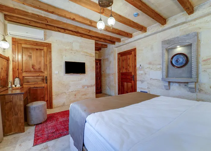 Отель Enjoy Stone *